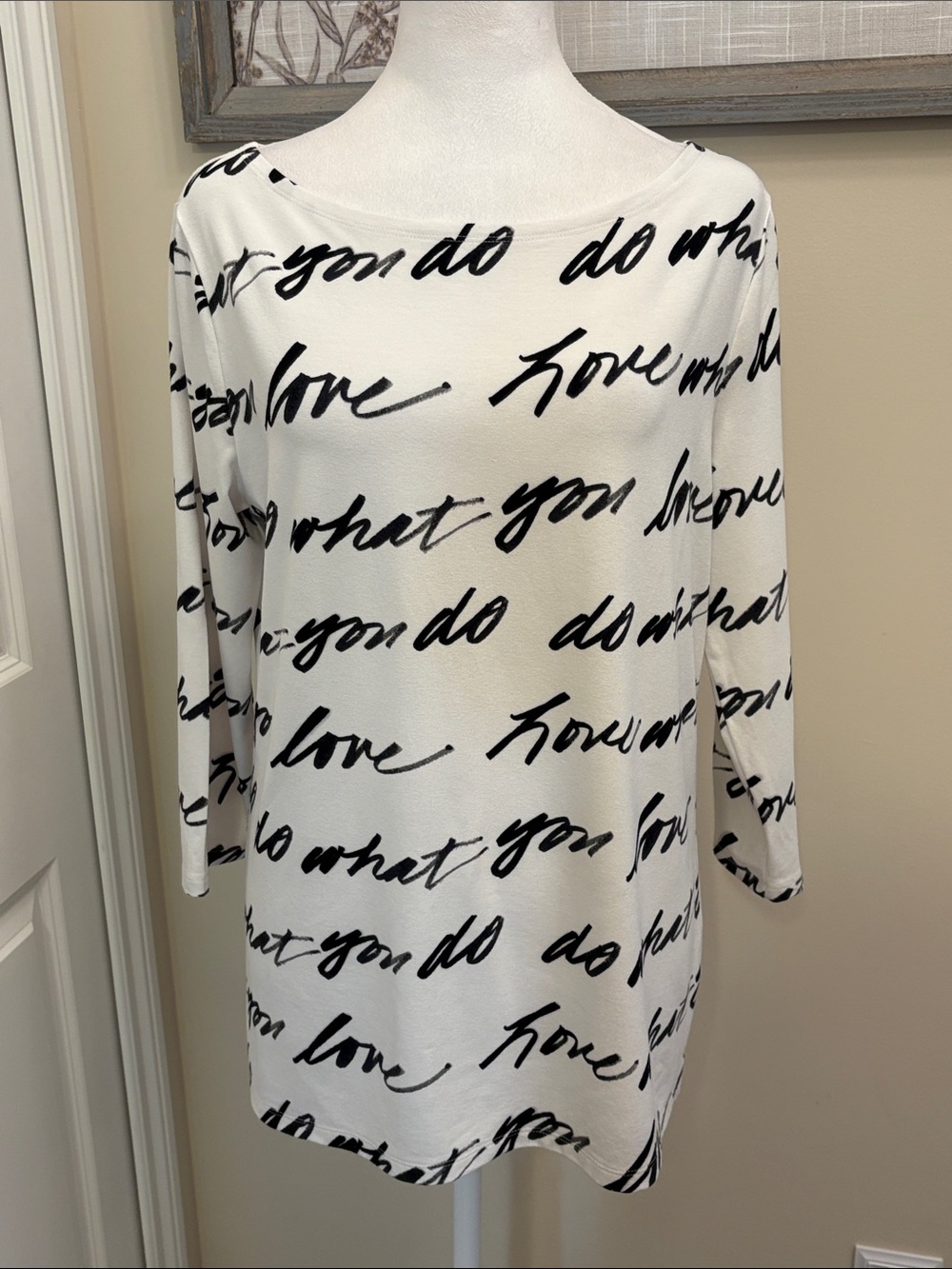 Ann Taylor White Tunic Medium with Black Script Print “Do What You Love”
